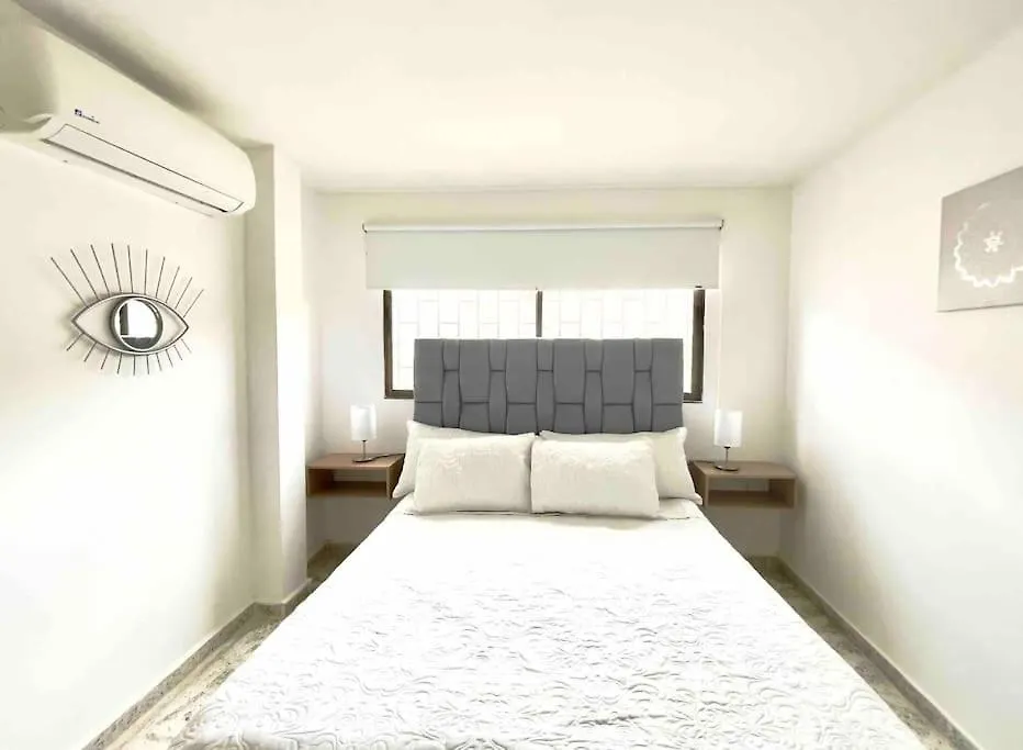 Villa Casa De La Belleza, Unique 7 Bedroom Home Cartagena